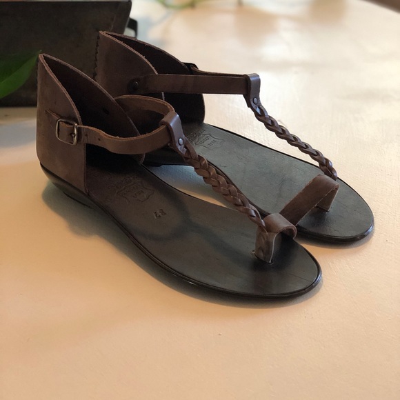 Hand Stitched Greek Leather Sandals - Picture 3 of 6